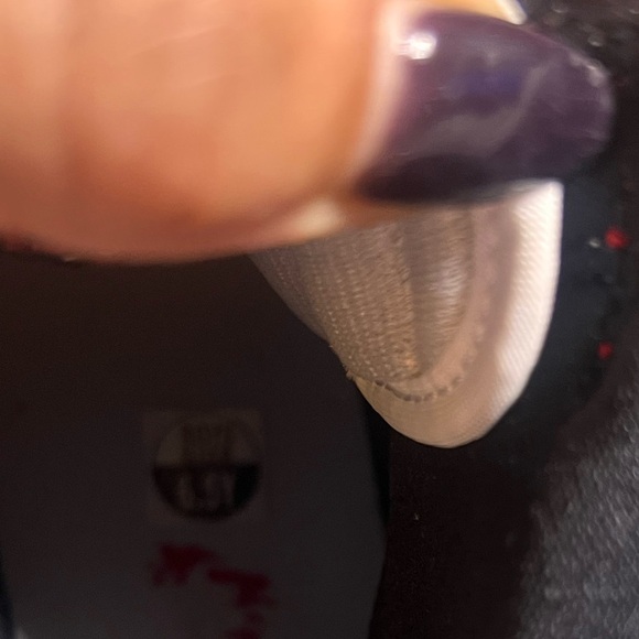 Like new Nike Air Jordan retro OG heritage sneakers - Picture 6 of 6